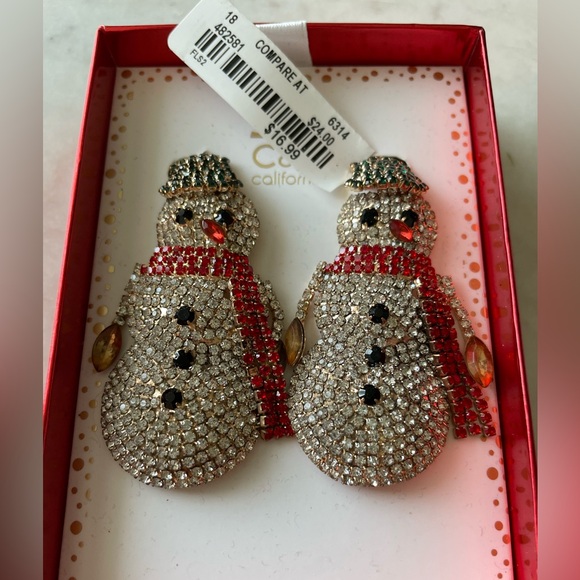 NWT- Snowmen jeweled fashion statement earrings. Perfect for winter & Holidays - Picture 1 of 6
